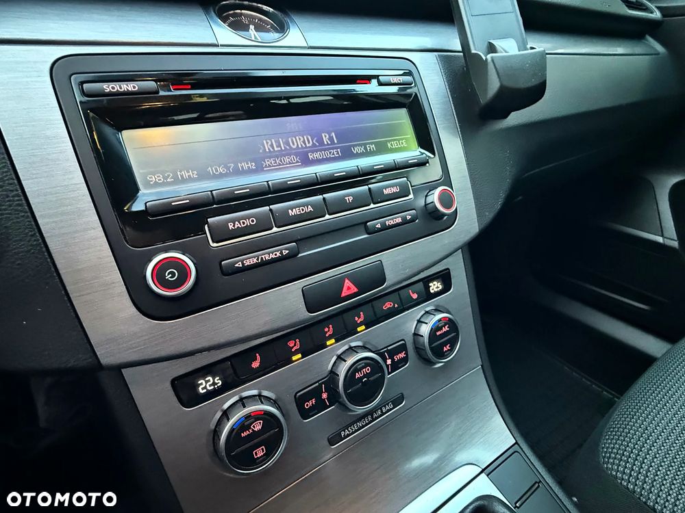 Volkswagen Passat Variant - 28