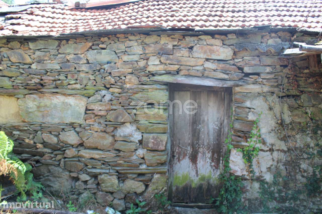 Moradia para Restaurar em Paraíso, Castelo de Paiva - Grande imagem: 2/15