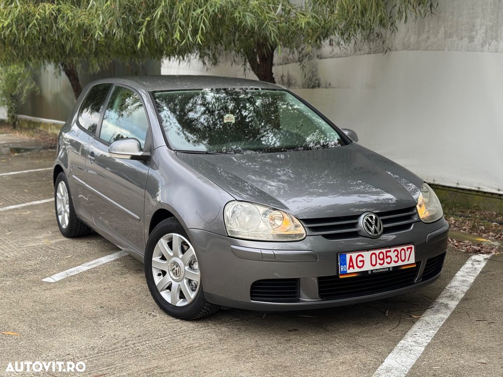 Volkswagen Golf 1.9 TDI Comfortline DSG - 1