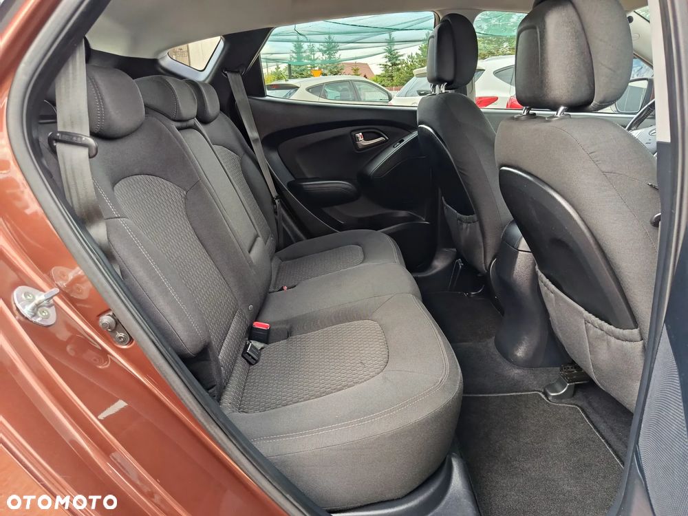 Hyundai ix35 blue 1.6 2WD Finale Silver - 15