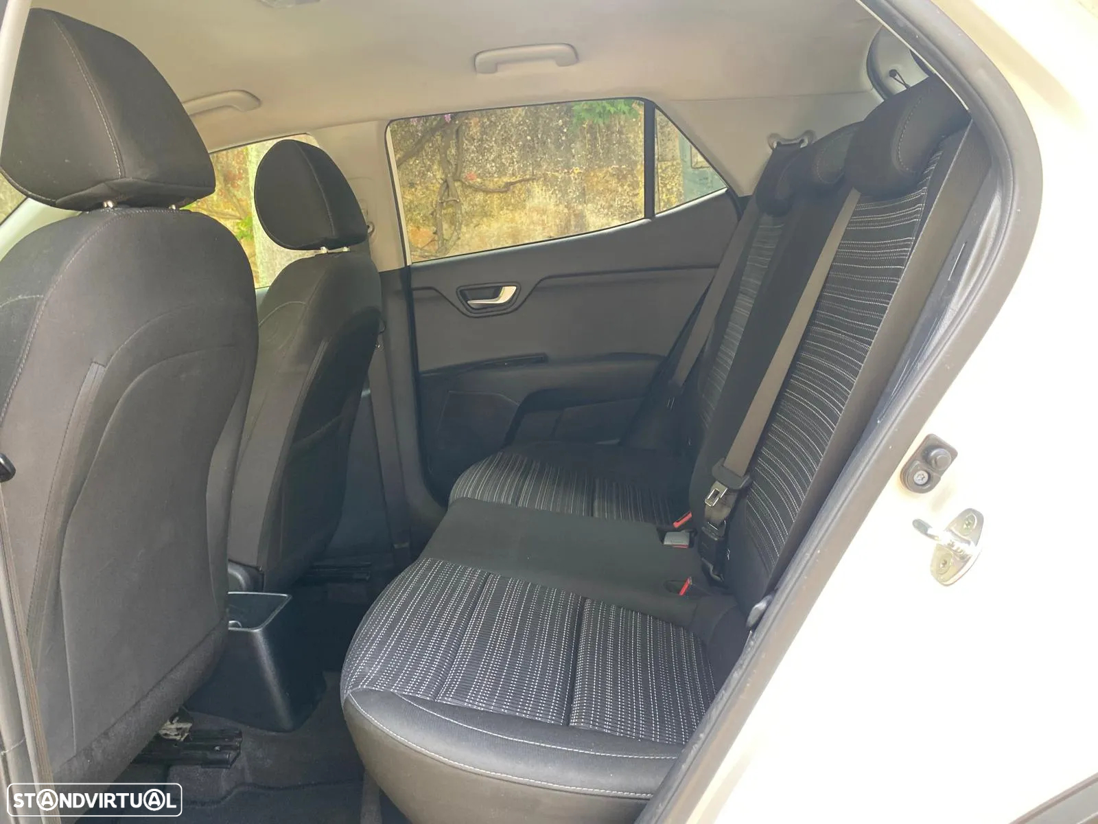 Kia Stonic 1.0 T-GDI Drive - 9