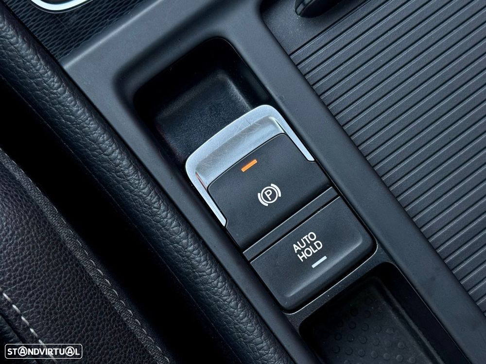 VW Golf 2.0 TDI GTD DSG - 24
