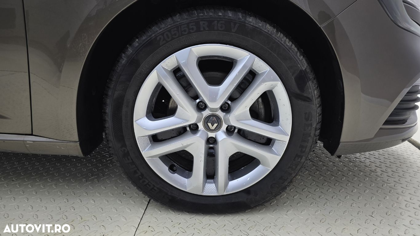 Renault Megane - 23