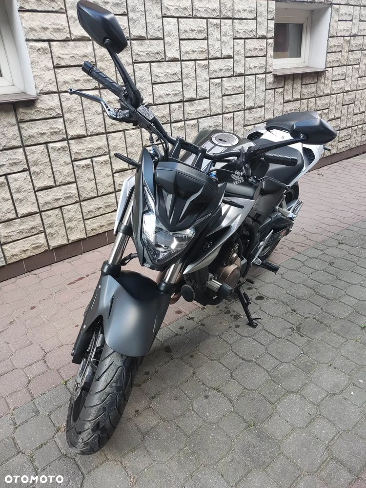 Honda CB - 4