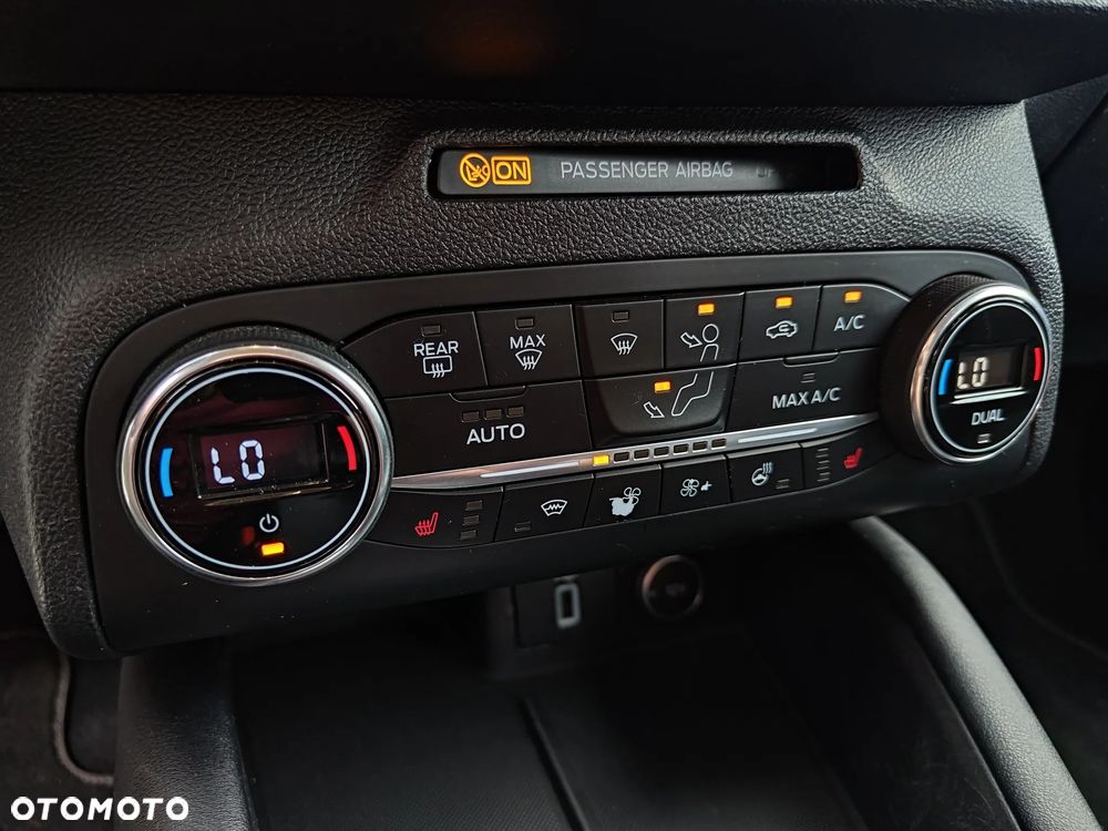 Ford Focus 2.0 EcoBlue Vignale - 33