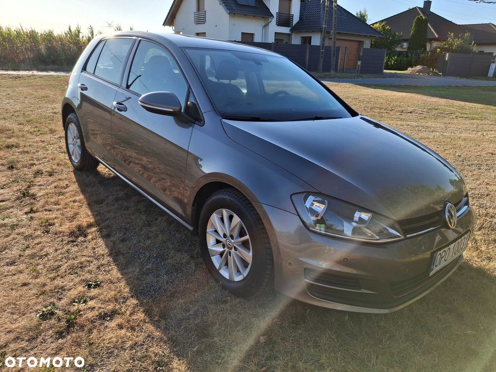 Volkswagen Golf - 2