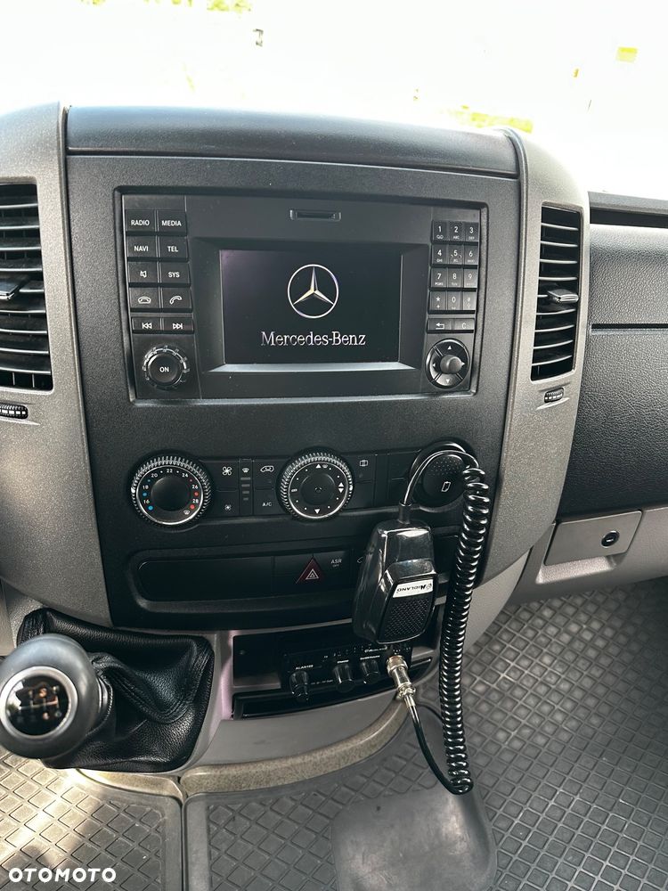 Mercedes-Benz SPRINTER 319 906 - 25