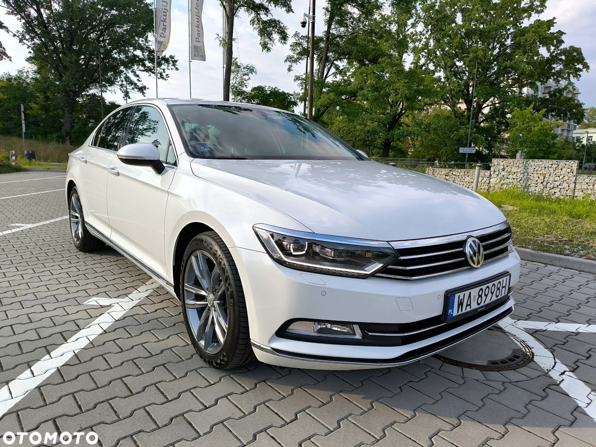 Volkswagen Passat 1.8 TSI BMT Highline DSG - 1