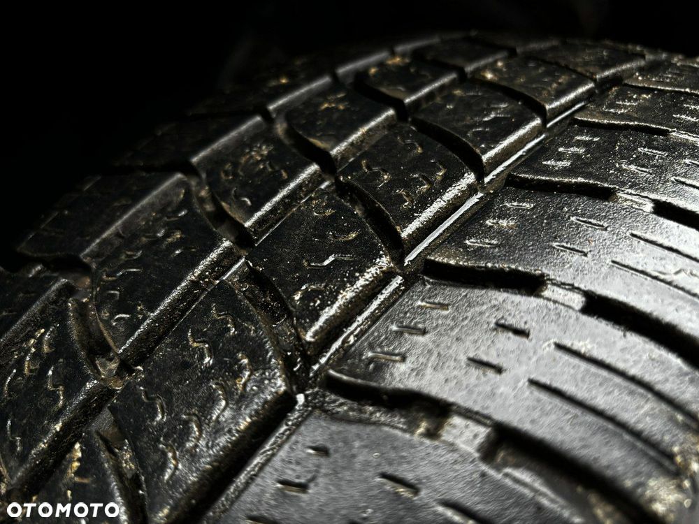 Peugeot 2008 1.2 Pure Tech Allure S&S - 23