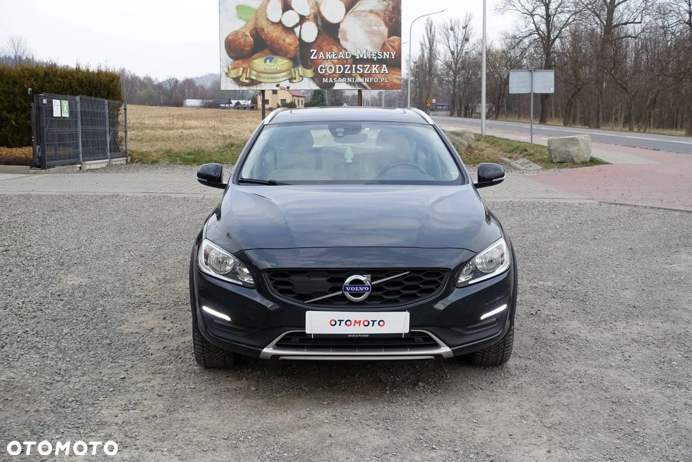 Volvo V60 Cross Country D4 Geartronic Summum - 2