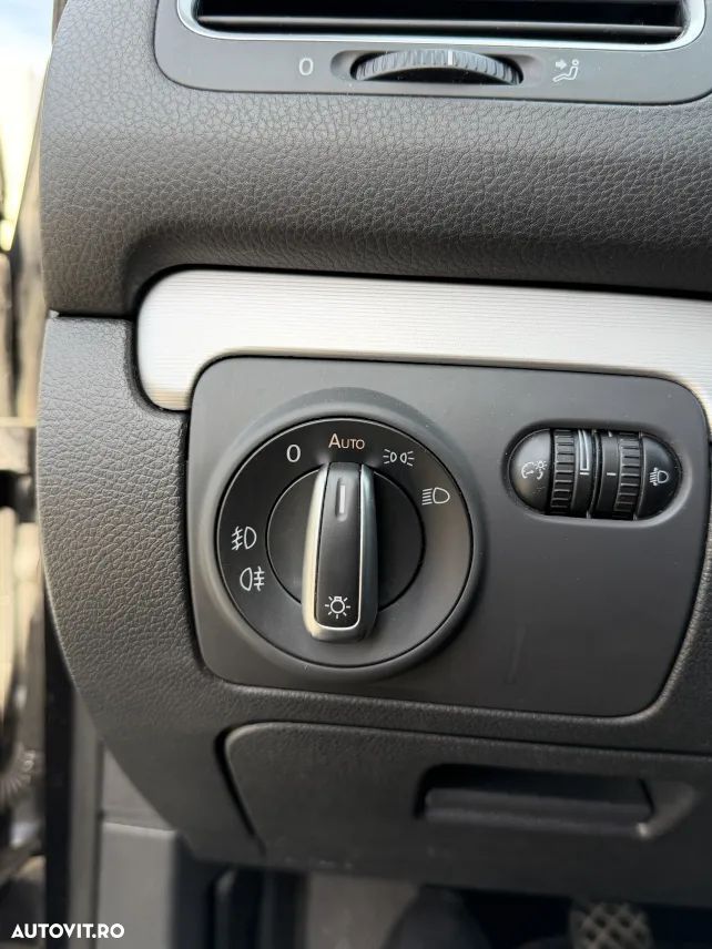 Volkswagen Golf 1.6 TDI DPF Team - 12