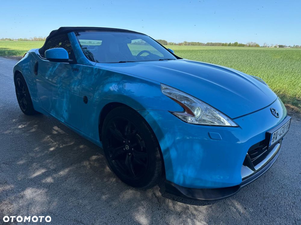 Nissan 370 Z 3.7 V6 - 8