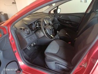 Renault Clio Sport Tourer 1.5 dCi Dynamique S - 23