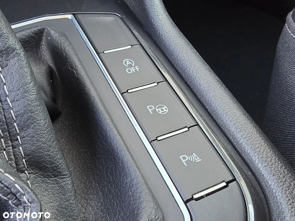 Volkswagen Tiguan 2.0 TSI 4Mot R-Line DSG - 25