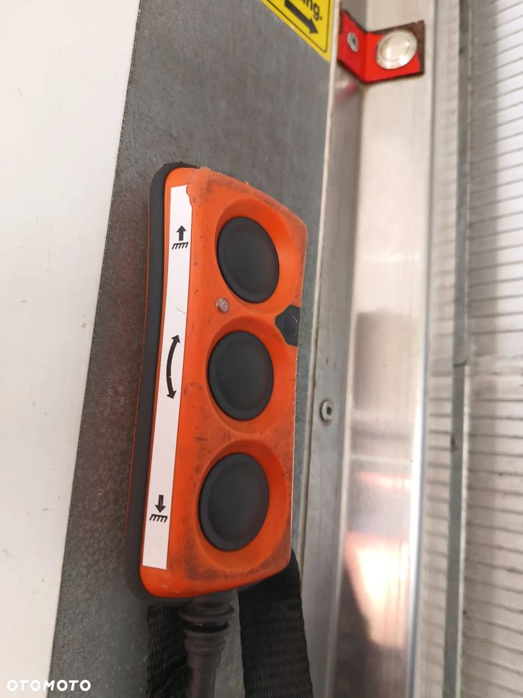 Mercedes-Benz Sprinter KONTENER+ winda ZEPRO (750kg) 2.0 diesel 170kM automat rok 2021.12 WEBASTO, OGRZEWANY KONTENER, SUPER STAN, BEZ RDZY!!! - 27