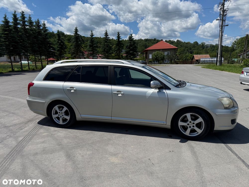 Toyota Avensis 1.8 VVT-i - 7