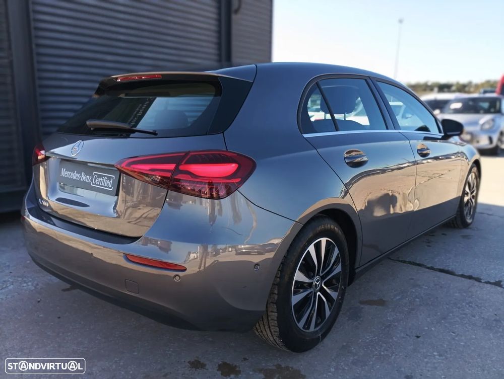 Mercedes-Benz A 200 7G-DCT - 9