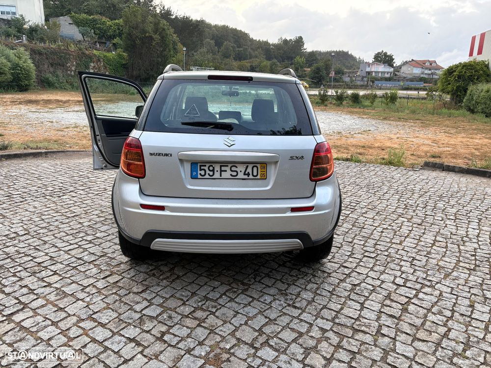 Suzuki SX4 - 3