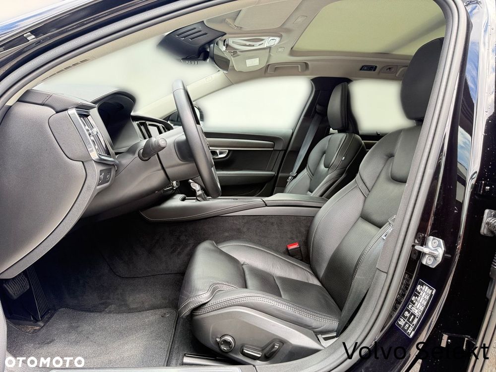 Volvo V90 Cross Country - 13
