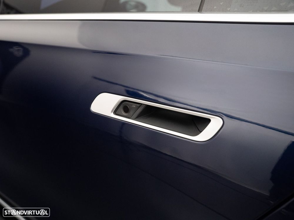 BMW i7 xDrive60 Pack Desportivo M - 16