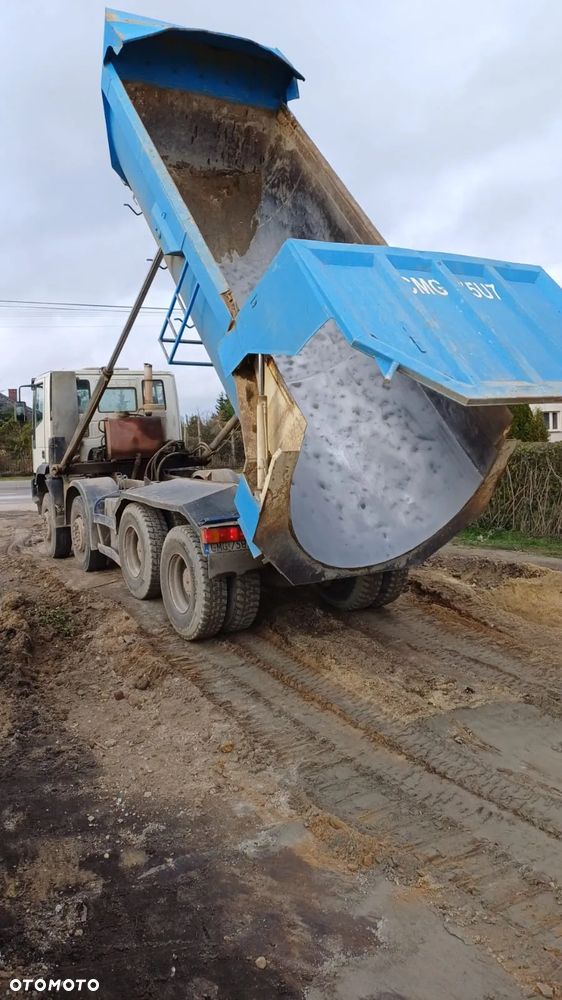 Iveco Eurotrakker - 6