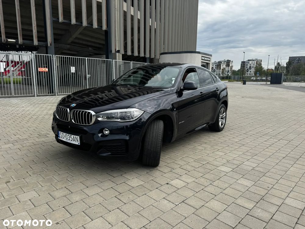BMW X6 xDrive50i - 8