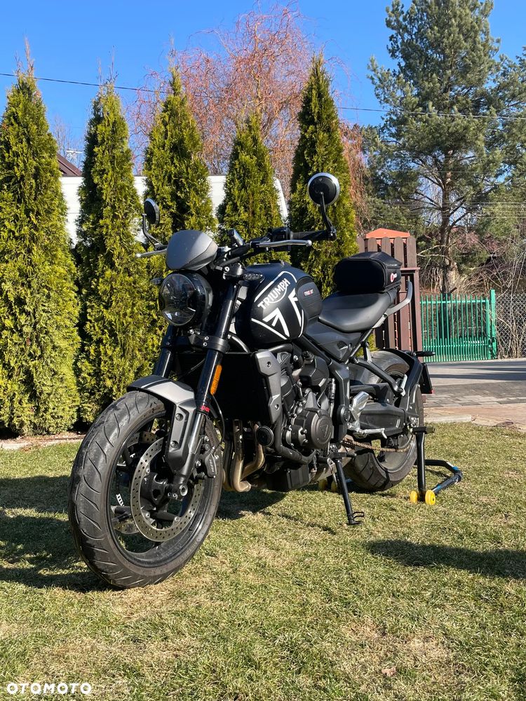 Triumph Trident - 1
