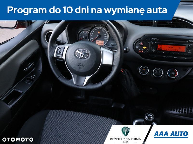 Toyota Yaris - 8