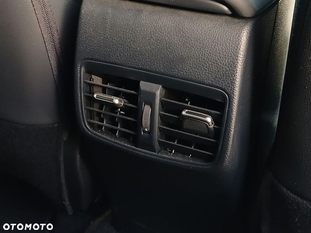 Toyota Corolla 2.0 Hybrid GR Sport - 36