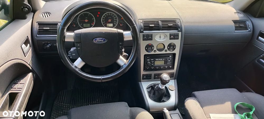 Ford Mondeo 2.0 TDCI DPF Trend - 9