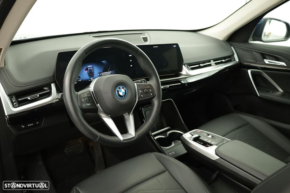 BMW X1 xDrive25e - 8