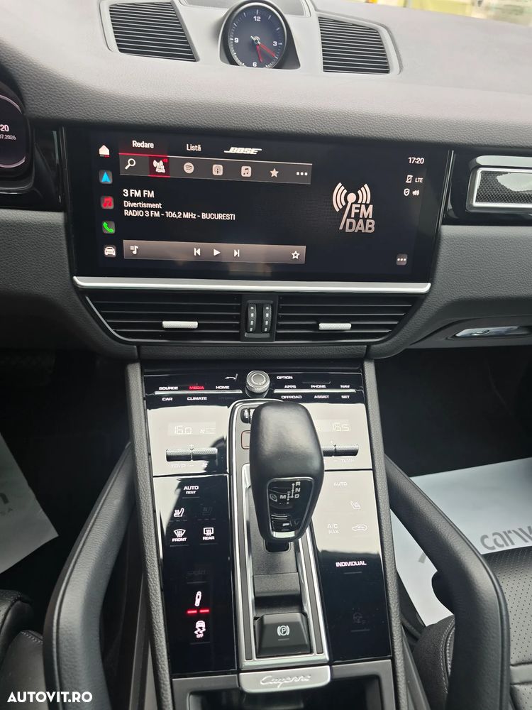 Porsche Cayenne Coupe - 10