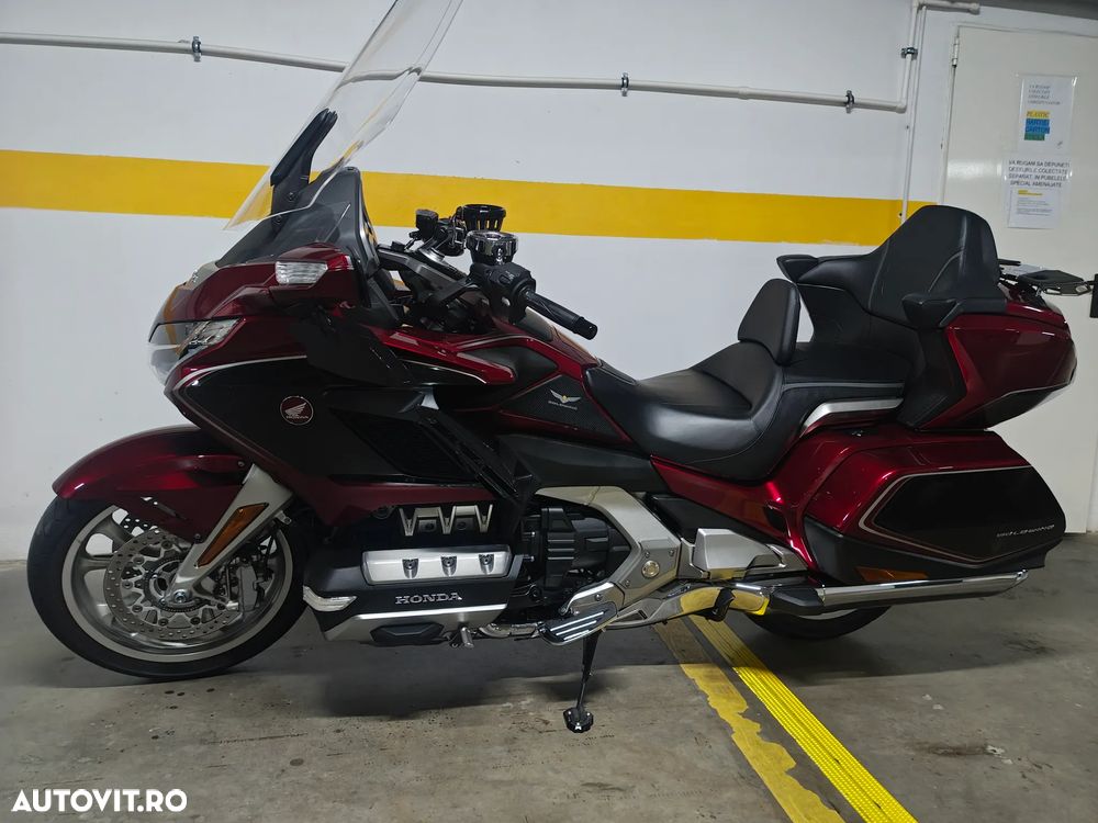 Honda GL 1800 Gold Wing - 3
