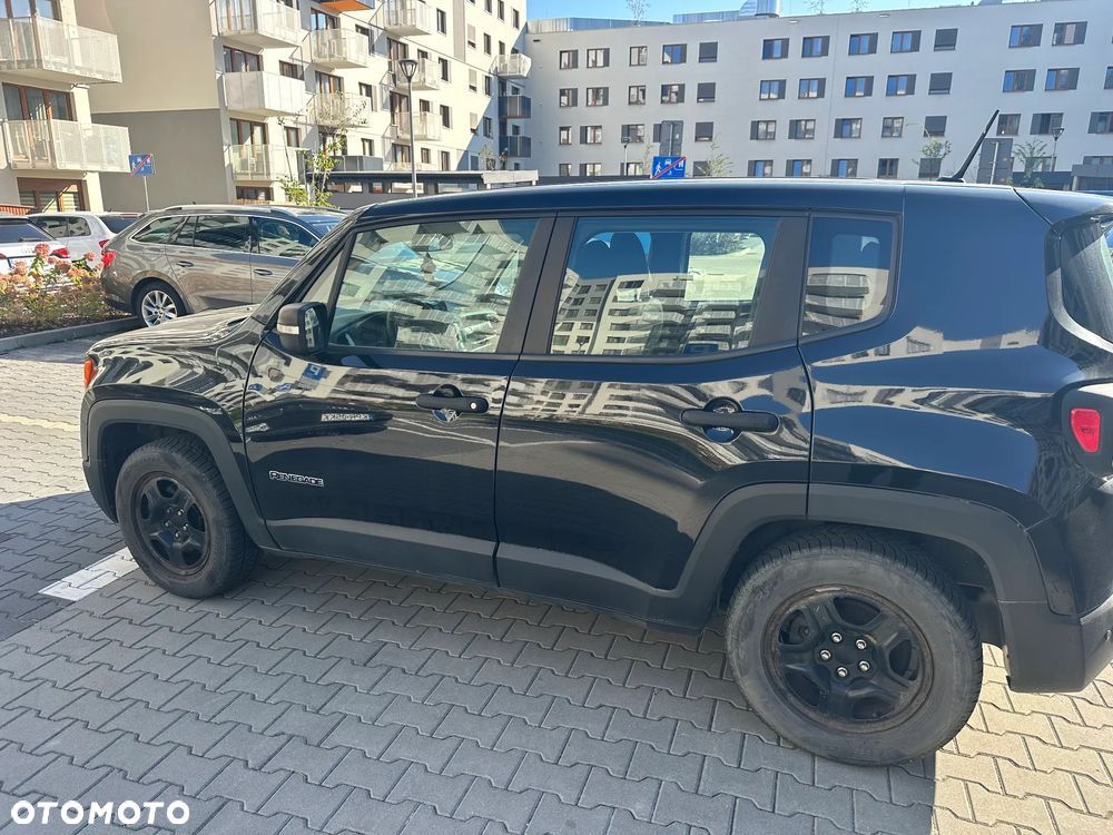Jeep Renegade 1.6 E-TorQ Sport FWD - 5