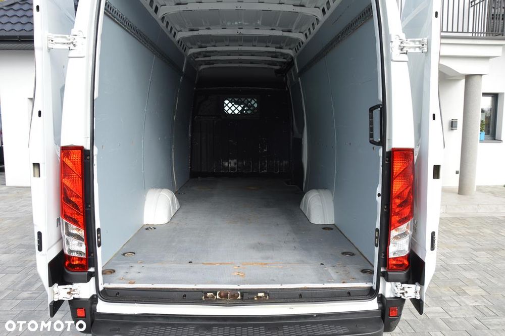 Iveco Daily - 25