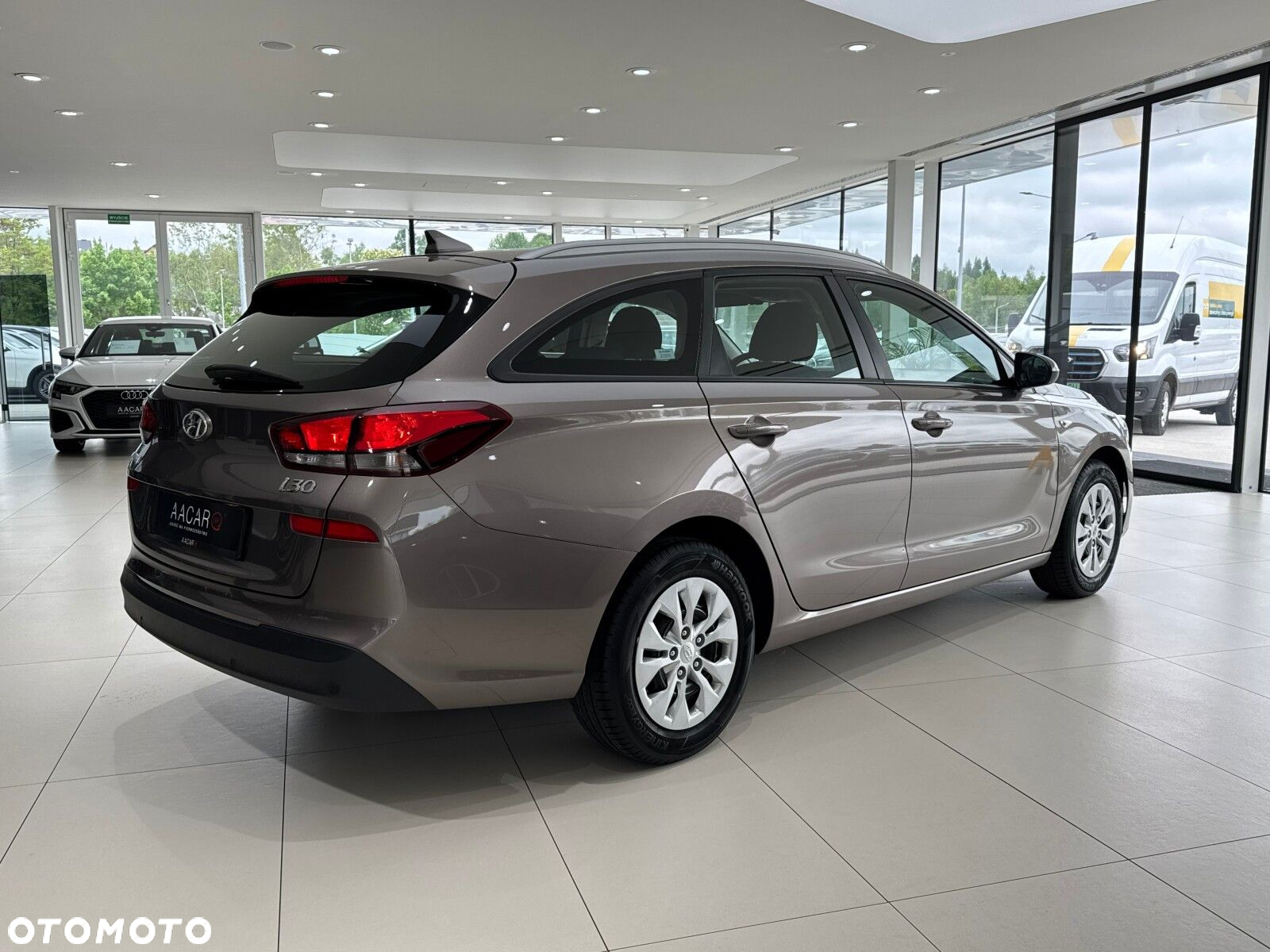 Hyundai i30 1.5 DPI Classic + - 5