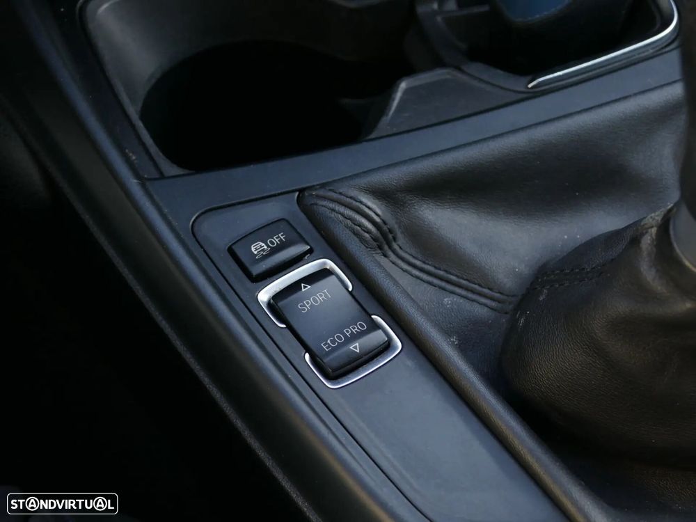 BMW 116 d Pack M Shadow - 24