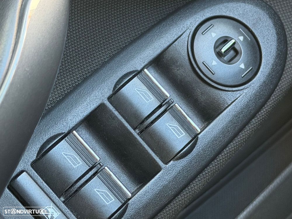 Ford C-Max 1.6 TDCi Trend - 29