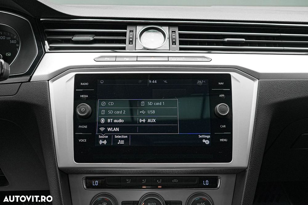 Volkswagen Passat 2.0 TDI DSG Highline - 23