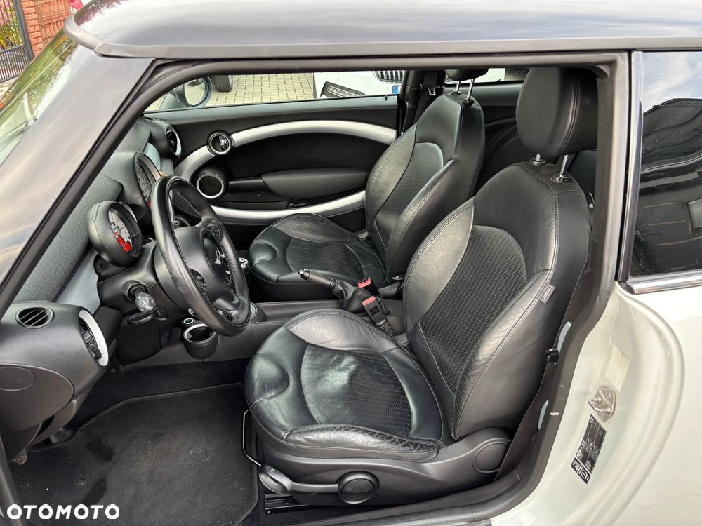 MINI Cooper - 14