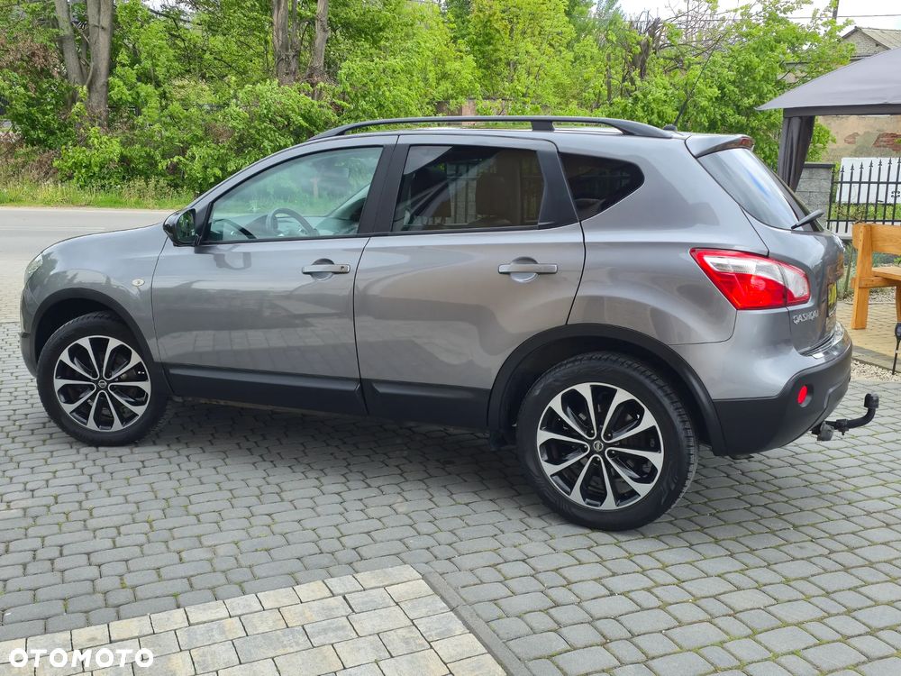 Nissan Qashqai 1.6 360 - 16
