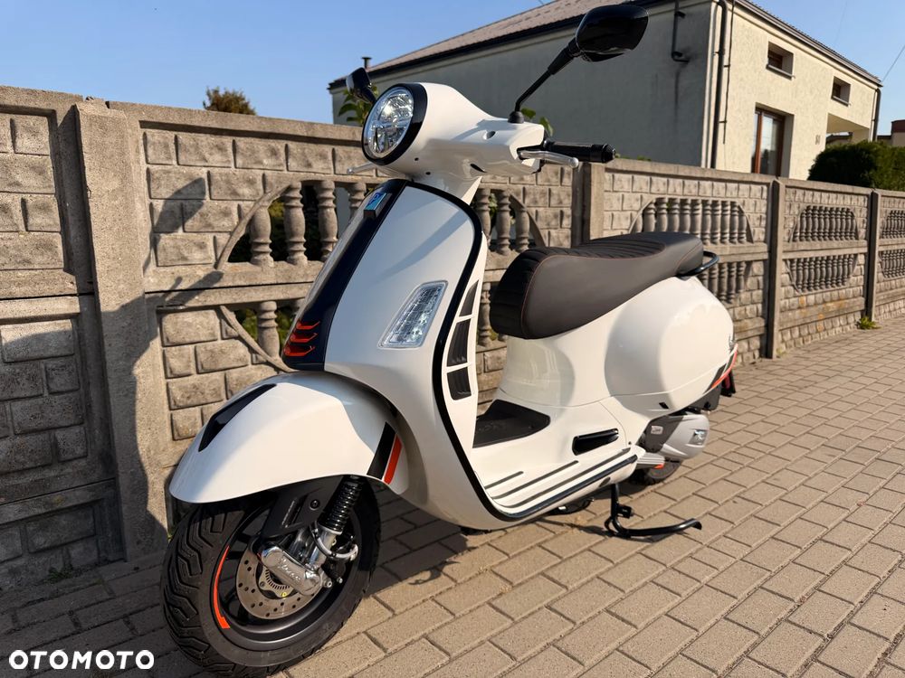 Vespa GTS