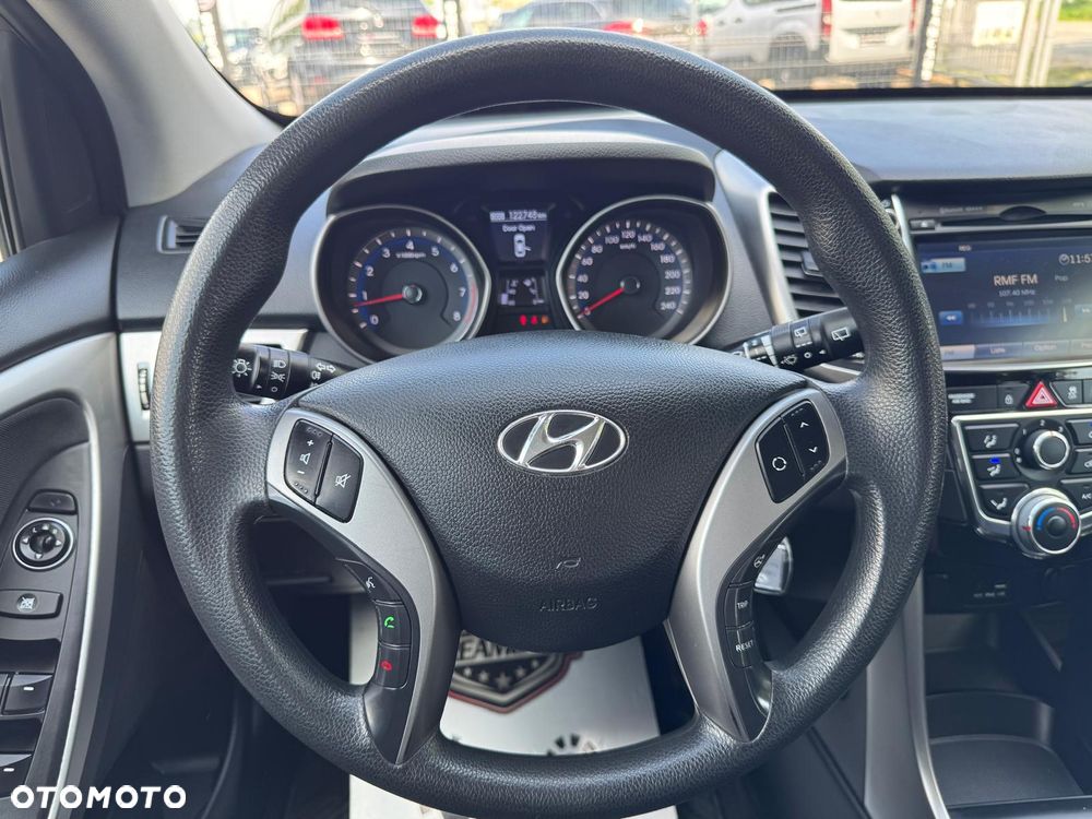 Hyundai i30 - 32