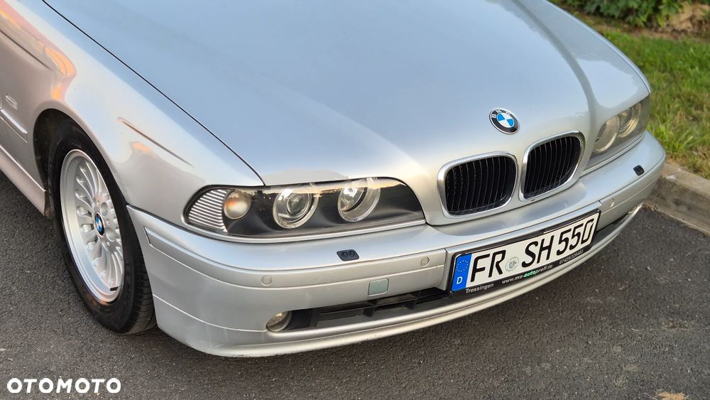 BMW Seria 5 520i - 29