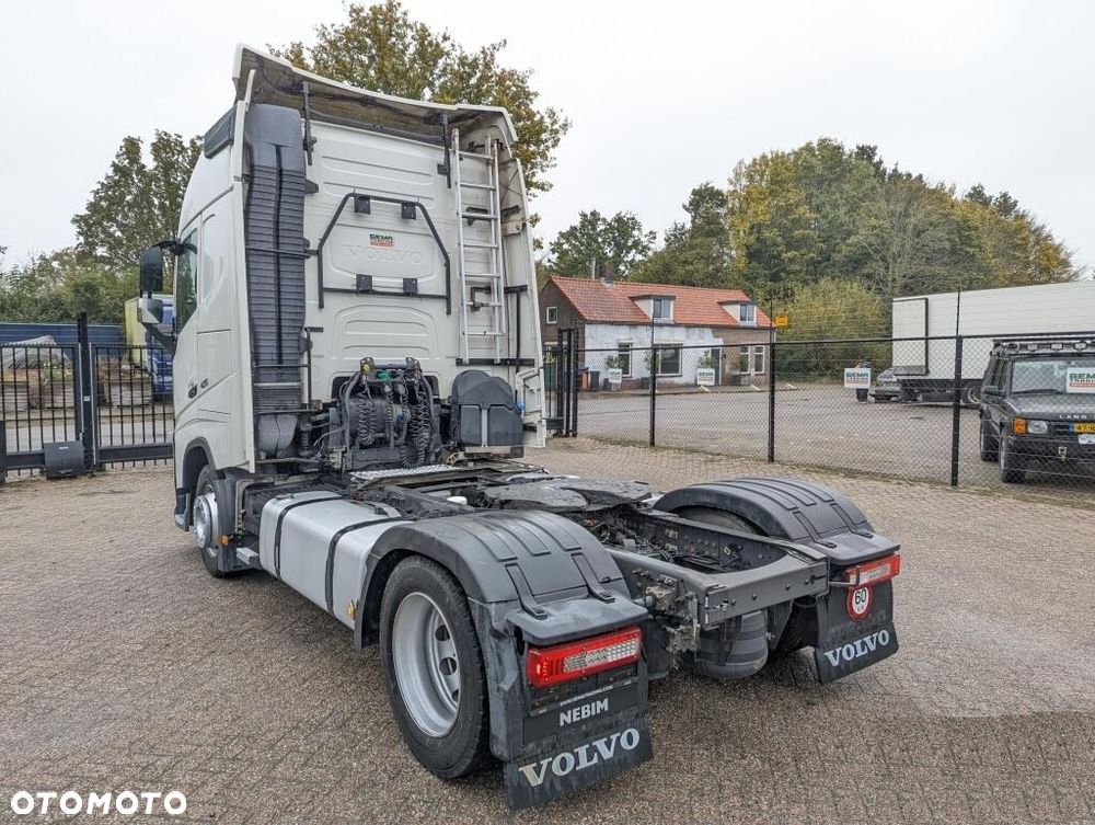 Volvo FH420 4x2 Globetrotter - 3
