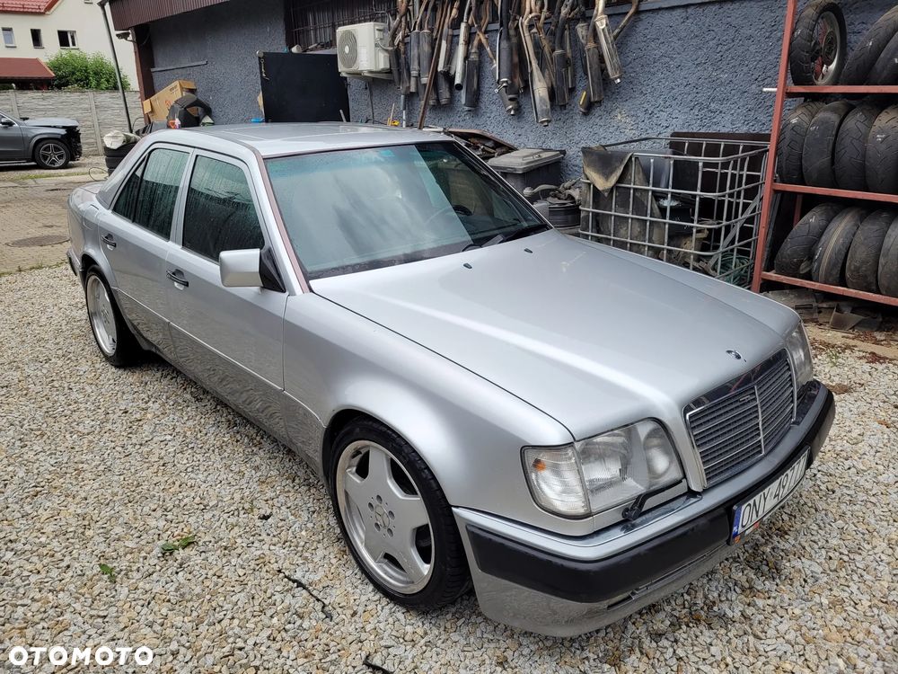 Mercedes-Benz Klasa E ver-500 - 1