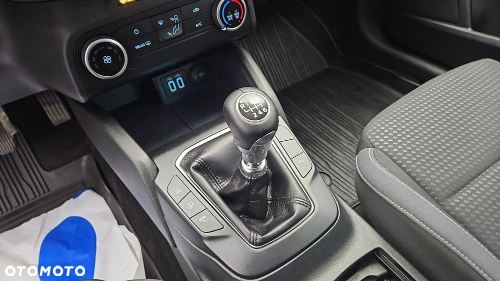 Ford Focus 1.5 EcoBlue SCR Connected - 18