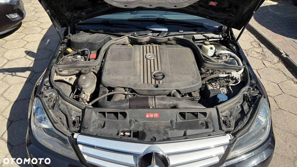 Mercedes-Benz Klasa C 220 CDI Avantgarde - 31