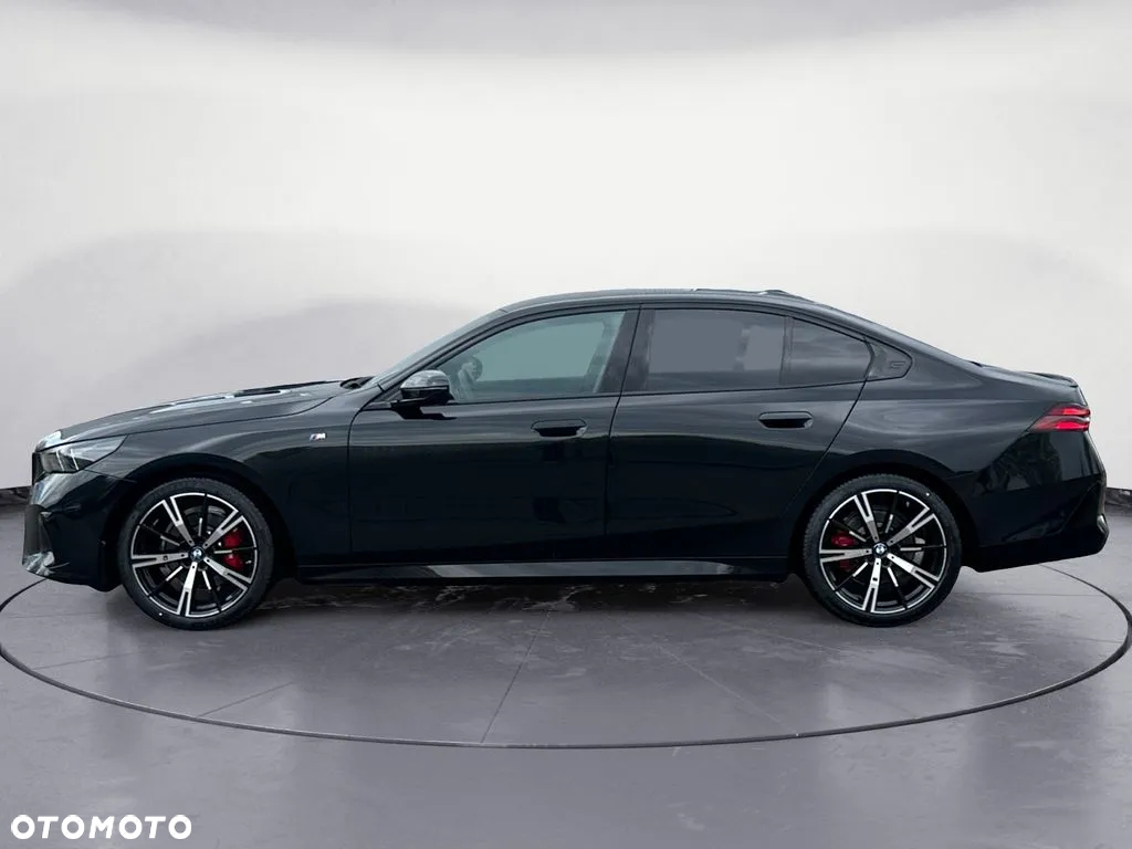 BMW Seria 5 520d xDrive mHEV M Sport - 2