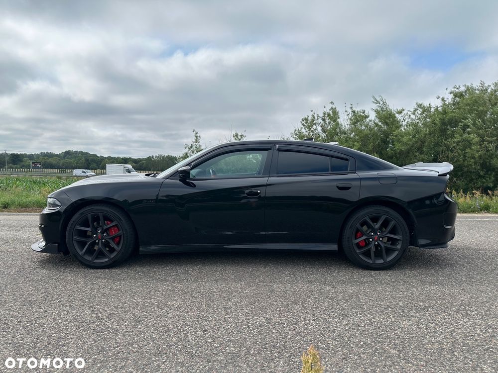 Dodge Charger 5.7 R/T - 8